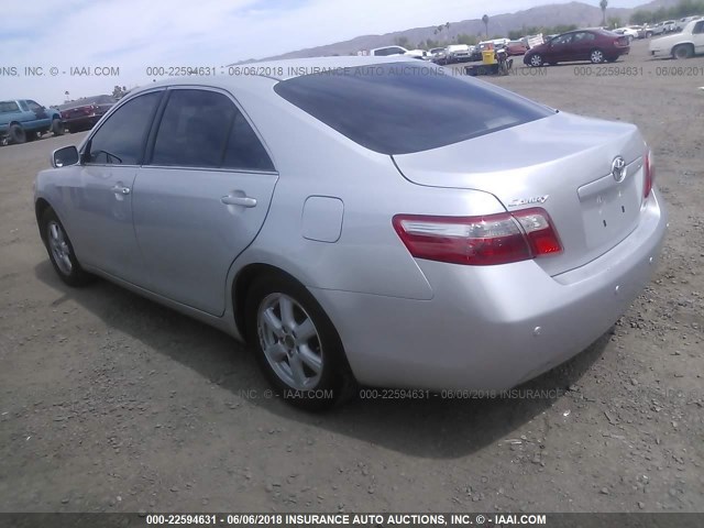 4T1BE46K68U759813 - 2008 TOYOTA CAMRY CE/LE/XLE/SE SILVER photo 3