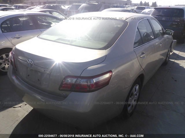 4T1BE46K17U008844 - 2007 TOYOTA CAMRY NEW GENERAT CE/LE/XLE/SE CREAM photo 4