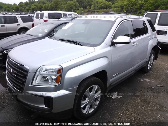 2GKALMEK9H6157790 - 2017 GMC TERRAIN SLE SILVER photo 2