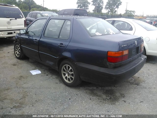 3VWRF81H2WM115033 - 1998 VOLKSWAGEN JETTA TDI BLUE photo 3