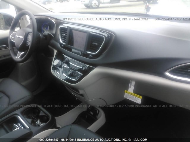 2C4RC1BG0JR252899 - 2018 CHRYSLER PACIFICA TOURING L Սև լուսանկար 5