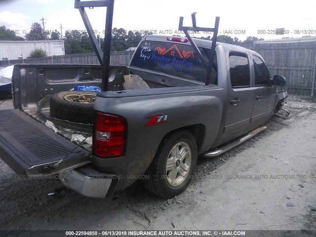 3GCPCSE02DG237956 - 2013 CHEVROLET SILVERADO C1500 LT GRAY photo 4