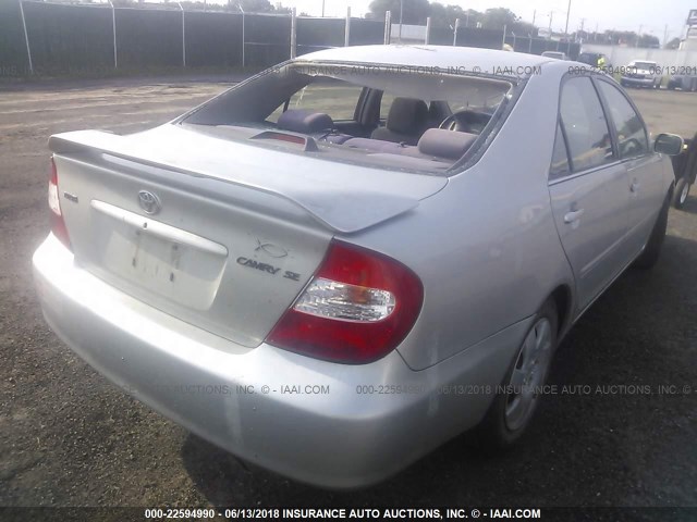 4T1BE32K54U270779 - 2004 TOYOTA CAMRY LE/XLE/SE ვერცხლისფერი ფოტო 4