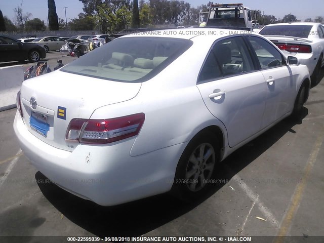 4T4BF3EK7BR091283 - 2011 TOYOTA CAMRY SE/LE/XLE თეთრი ფოტო 4