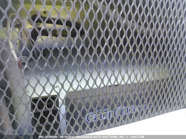 1NCB1150340103398 - 2005 ARTIC FOX CAMPER  WHITE photo 10