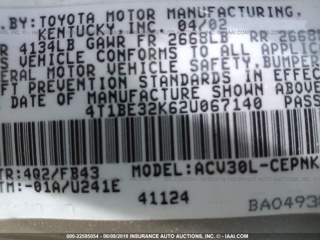 4T1BE32K62U067140 - 2002 TOYOTA CAMRY LE/XLE/SE ბეჟი ფოტო 9