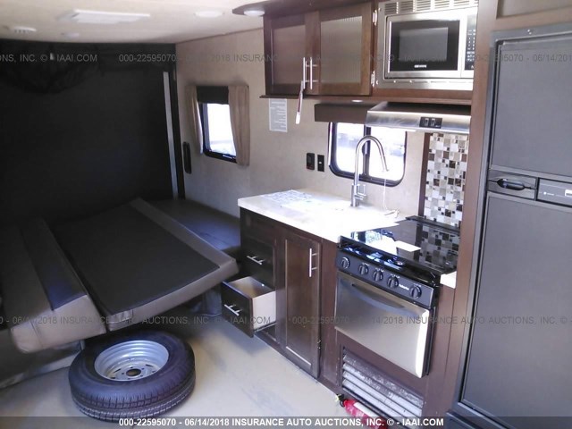 4X4TCKB28JK046528 - 2018 FOREST RIVER CCKT26RR TRAVEL TRAILER  Unknown photo 8
