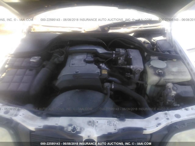 WDBHA22E0SF123932 - 1995 MERCEDES-BENZ C 220 WHITE photo 10