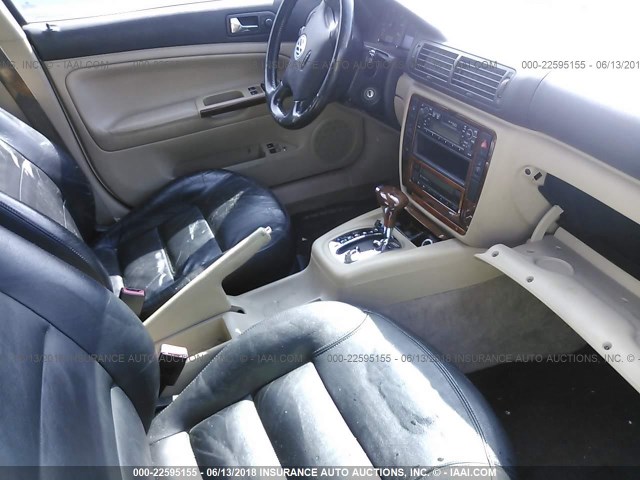 WVWPD23B3YE231131 - 2000 VOLKSWAGEN PASSAT GLX 白色 照片 5