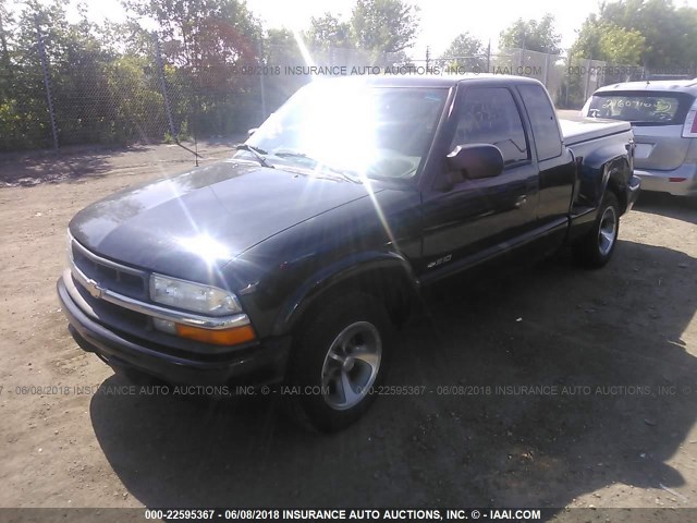 1GCCS1957Y8268990 - 2000 CHEVROLET S TRUCK S10 BLACK photo 2