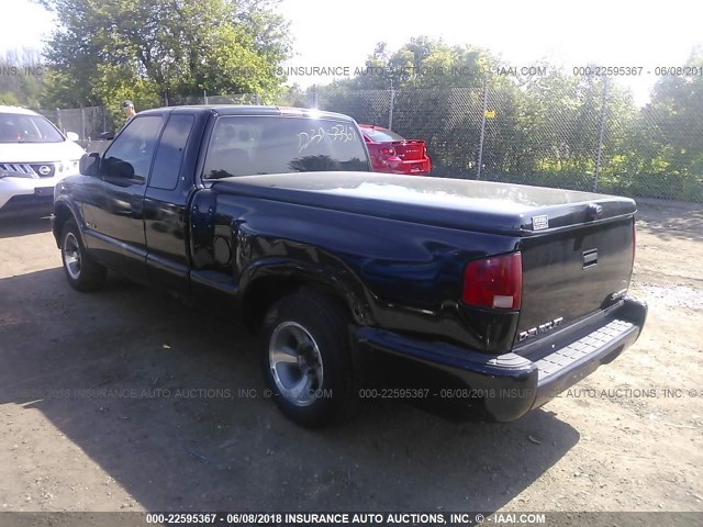 1GCCS1957Y8268990 - 2000 CHEVROLET S TRUCK S10 BLACK photo 3