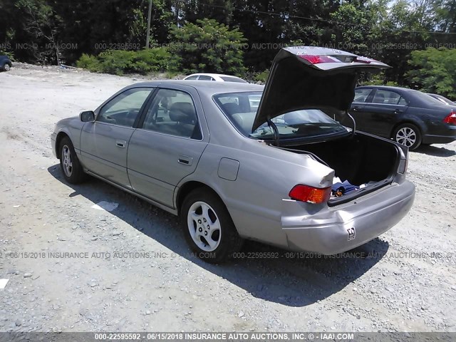 4T1BG28K5YU634796 - 2000 TOYOTA CAMRY CE/LE/XLE 银色 照片 3