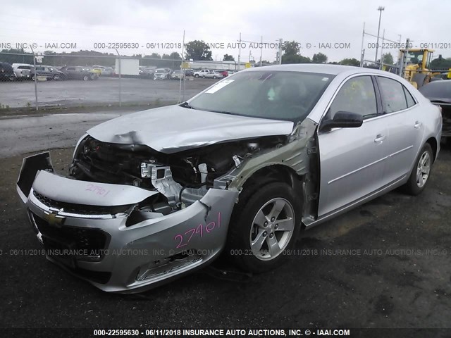 1G11B5SL7FU150622 - 2015 CHEVROLET MALIBU LS 银色 照片 2