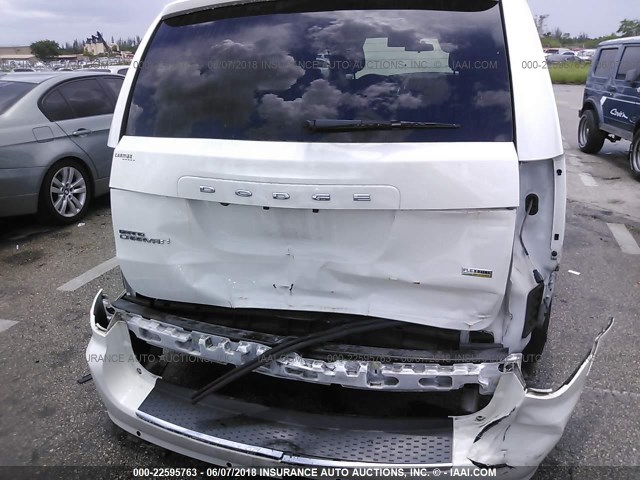 2C4RDGCGXDR686122 - 2013 DODGE GRAND CARAVAN SXT WHITE photo 6