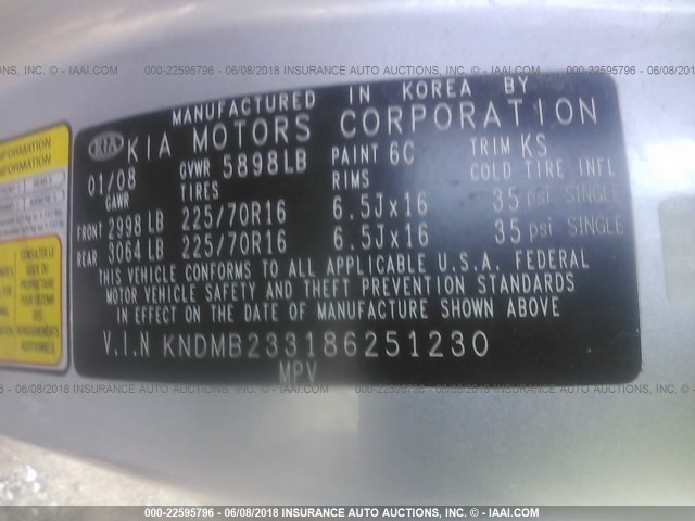 KNDMB233186251230 - 2008 KIA SEDONA EX/LX SILVER photo 9