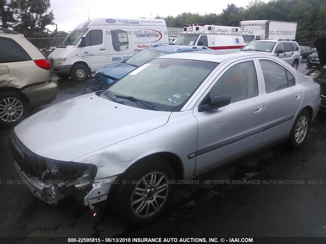 YV1RS64AX42318199 - 2004 VOLVO S60 SILVER photo 2