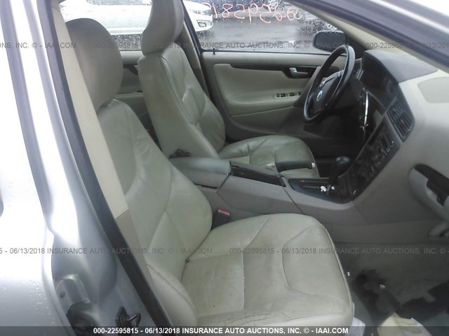 YV1RS64AX42318199 - 2004 VOLVO S60 SILVER photo 5