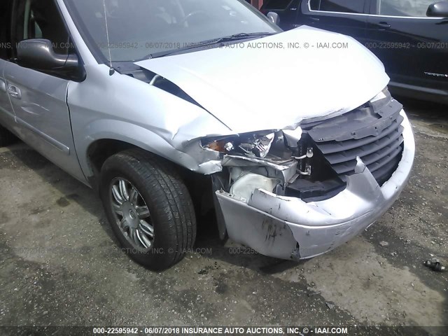 2C4GP54LX5R289056 - 2005 CHRYSLER TOWN & COUNTRY TOURING SILVER photo 6