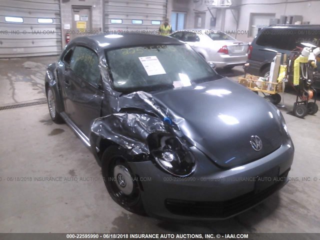 3VWJP7AT0EM608202 - 2014 VOLKSWAGEN BEETLE GRAY photo 1