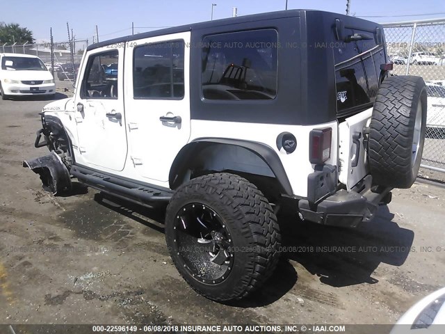 1J4GA69118L571785 - 2008 JEEP WRANGLER UNLIMITE RUBICON WHITE photo 3