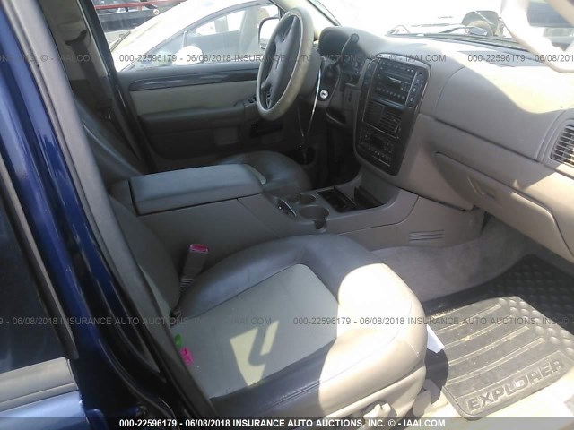 1FMZU74K94UA78500 - 2004 FORD EXPLORER EDDIE BAUER Dark Blue photo 5