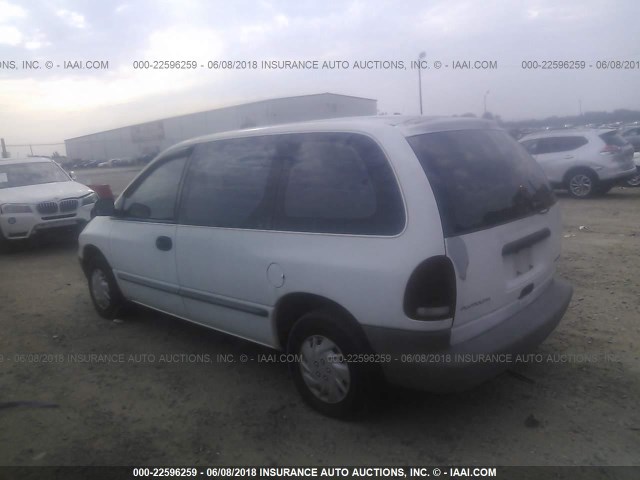 2P4FP2531TR634489 - 1996 PLYMOUTH VOYAGER WHITE photo 3