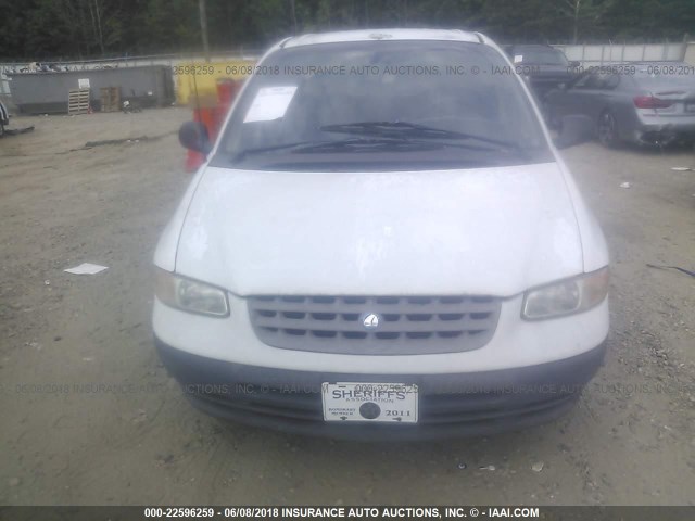 2P4FP2531TR634489 - 1996 PLYMOUTH VOYAGER WHITE photo 6
