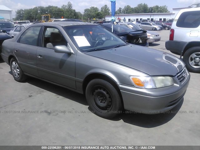 4T1BG22K71U029192 - 2001 TOYOTA CAMRY CE/LE/XLE GRAY photo 1