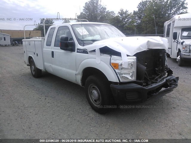 1FT8X3A64BEA79620 - 2011 FORD F350 SUPER DUTY WHITE photo 1