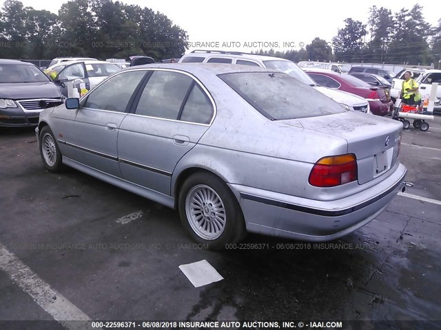 WBADE6328WBW62552 - 1998 BMW 540 I AUTOMATIC SILVER photo 3