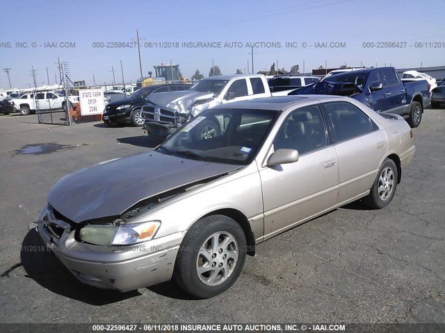 4T1BF28K8WU057942 - 1998 TOYOTA CAMRY CE/LE/XLE GOLD photo 2