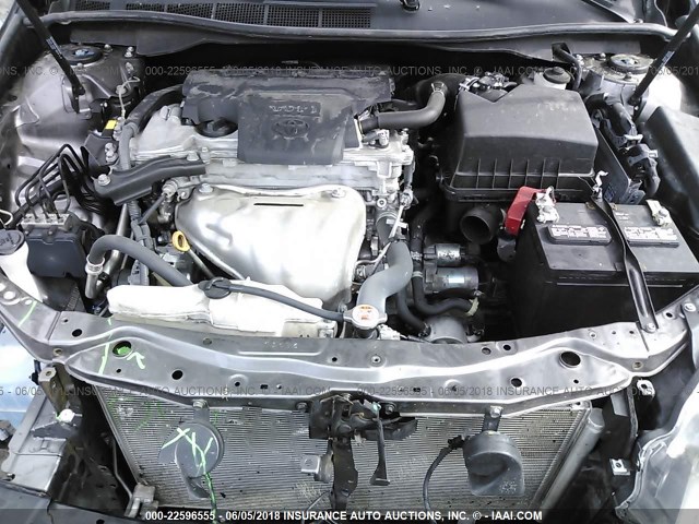 4T1BF1FKXHU346532 - 2017 TOYOTA CAMRY LE/XLE/SE/XSE ნაცრისფერი ფოტო 10