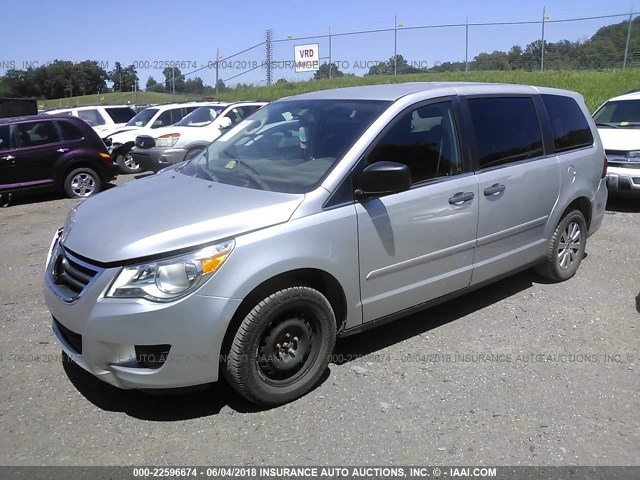 2V8HW44129R601350 - 2009 VOLKSWAGEN ROUTAN S SILVER photo 2