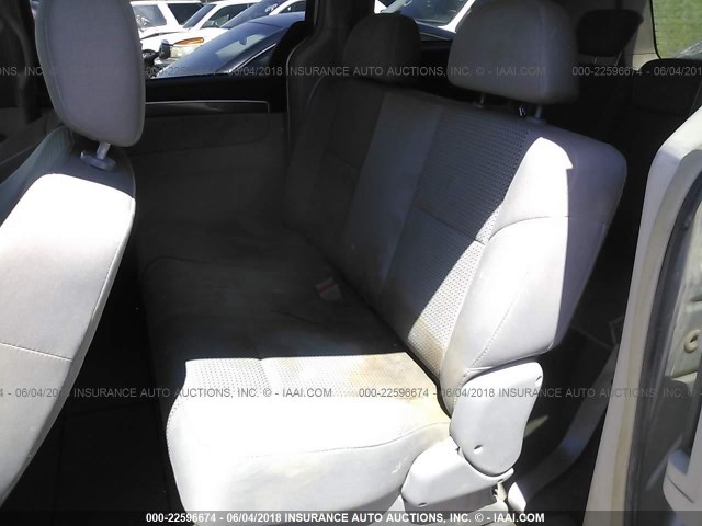 2V8HW44129R601350 - 2009 VOLKSWAGEN ROUTAN S SILVER photo 8