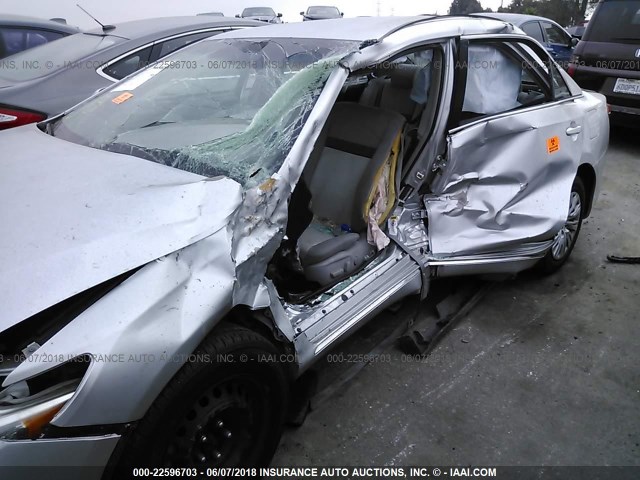 4T1BF1FK2EU417251 - 2014 TOYOTA CAMRY L/SE/LE/XLE 银色 照片 6