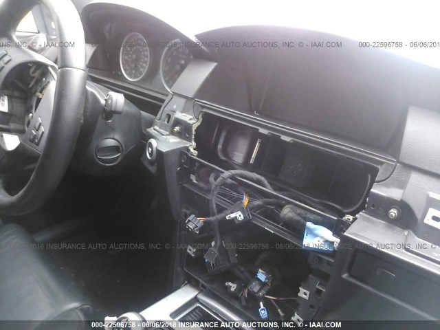 WBSNB93556B582422 - 2006 BMW M5 Light Blue photo 6