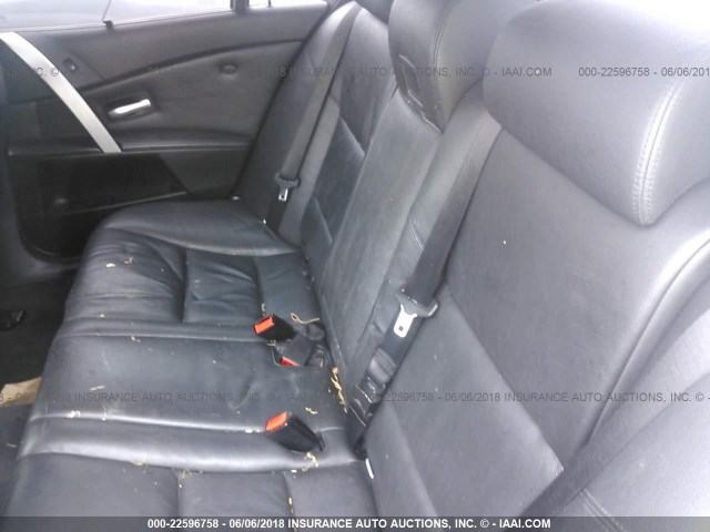 WBSNB93556B582422 - 2006 BMW M5 Light Blue photo 8