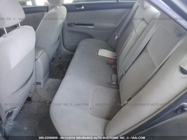 JTDBF32K020005919 - 2002 TOYOTA CAMRY LE/XLE/SE ნაცრისფერი ფოტო 8