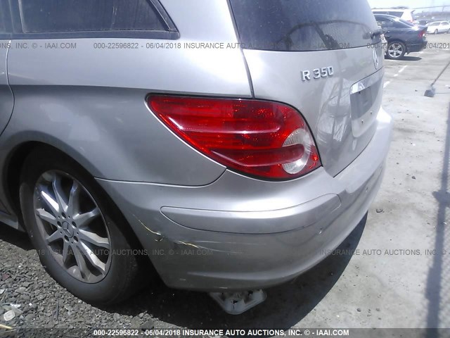 4JGCB65E26A015578 - 2006 MERCEDES-BENZ R 350 SILVER photo 6