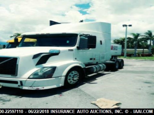 4V4NC9TH97N453330 - 2007 VOLVO VN Unknown photo 1