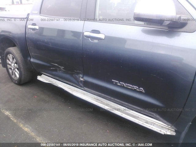 5TFFY5F15AX094496 - 2010 TOYOTA TUNDRA CREWMAX LIMITED GRAY photo 6