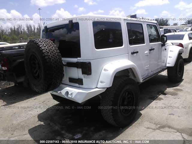 1C4HJWDG0GL265939 - 2016 JEEP WRANGLER UNLIMITE SPORT WHITE photo 4