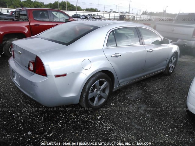 1G1ZC5EU9BF201198 - 2011 CHEVROLET MALIBU 1LT 银色 照片 4