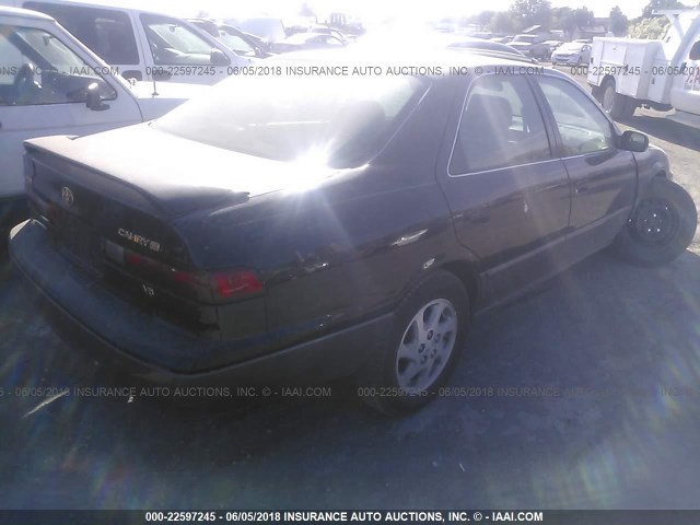 JT2BF28K6X0181391 - 1999 TOYOTA CAMRY LE/XLE BLACK photo 4