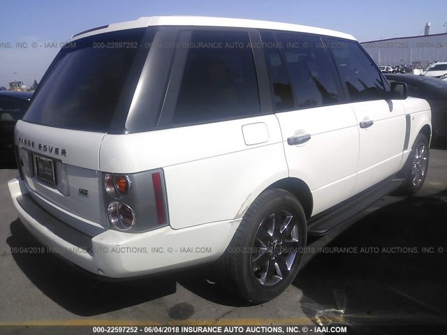 SALME11464A150150 - 2004 LAND ROVER RANGE ROVER HSE WHITE photo 4