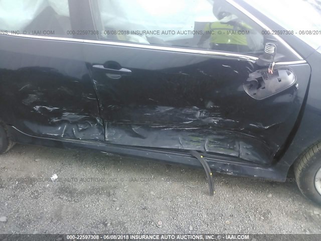 4T1BF1FK6EU333398 - 2014 TOYOTA CAMRY L/SE/LE/XLE 灰色 照片 6