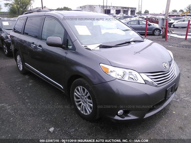 5TDYK3DC9FS591874 - 2015 TOYOTA SIENNA XLE/LIMITED GRAY photo 1