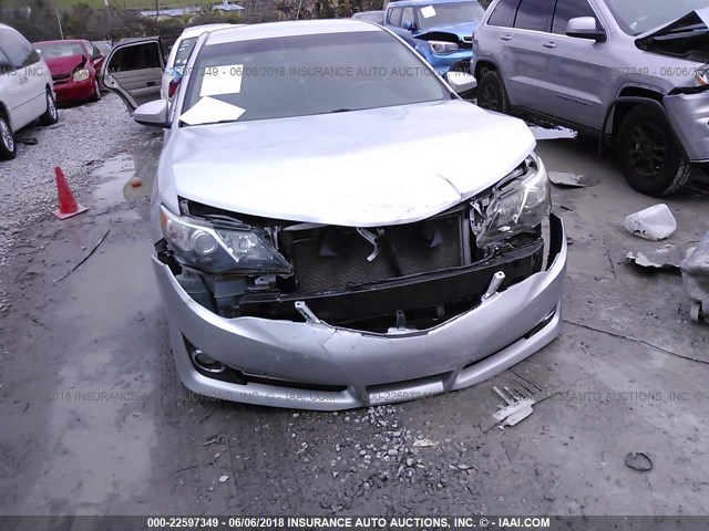 4T1BF1FK0EU369376 - 2014 TOYOTA CAMRY L/SE/LE/XLE 银色 照片 6