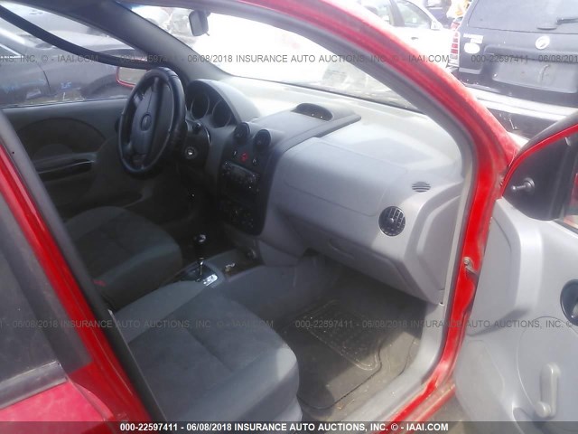 KL1TD62645B457127 - 2005 CHEVROLET AVEO LS RED photo 5
