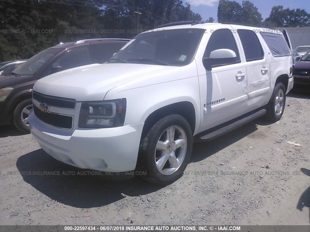 3GNFC16017G133412 - 2007 CHEVROLET SUBURBAN C1500 WHITE photo 2